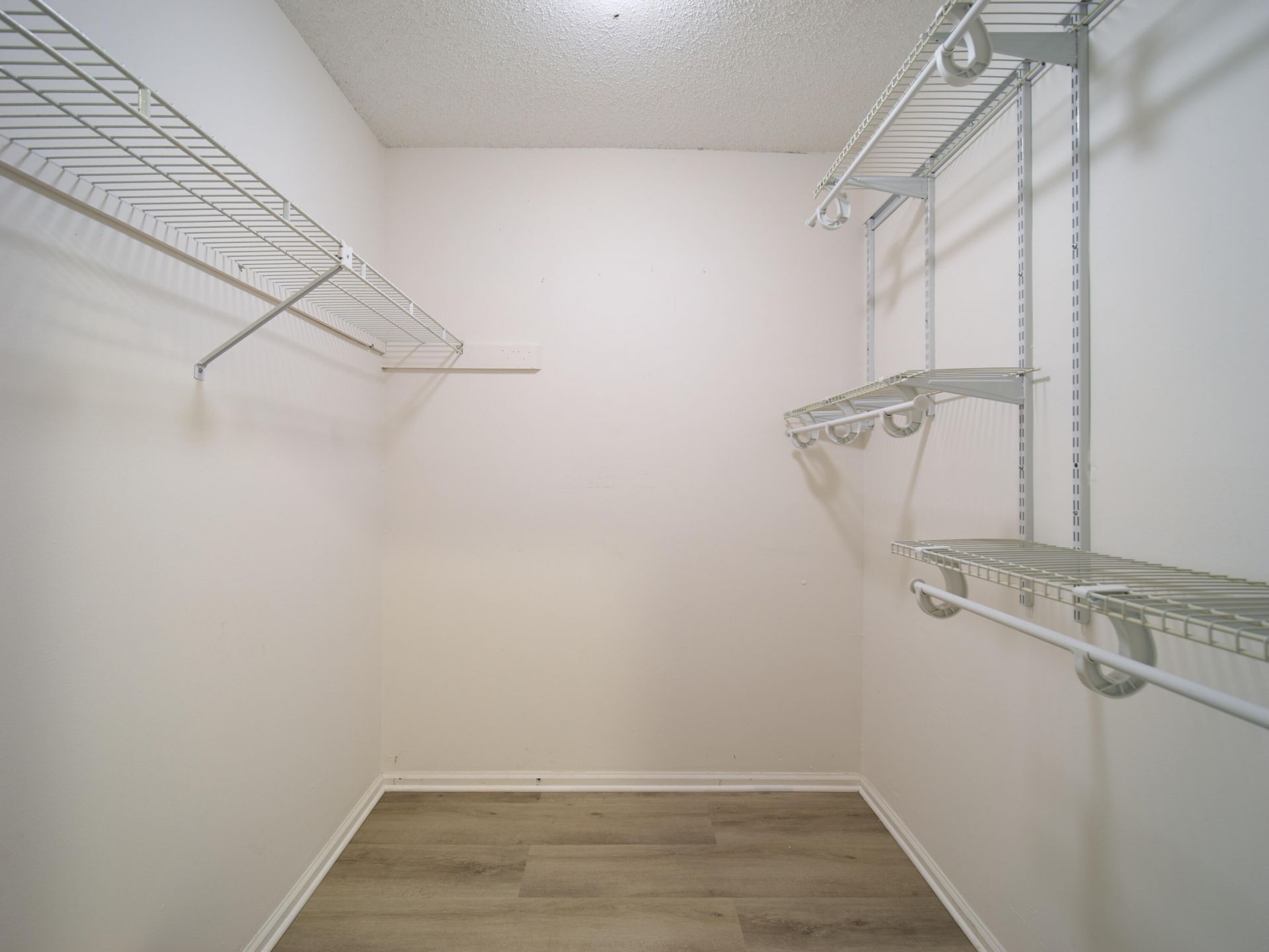 296 SE Wentworth Drive, Stuart, FL 34996 Photo