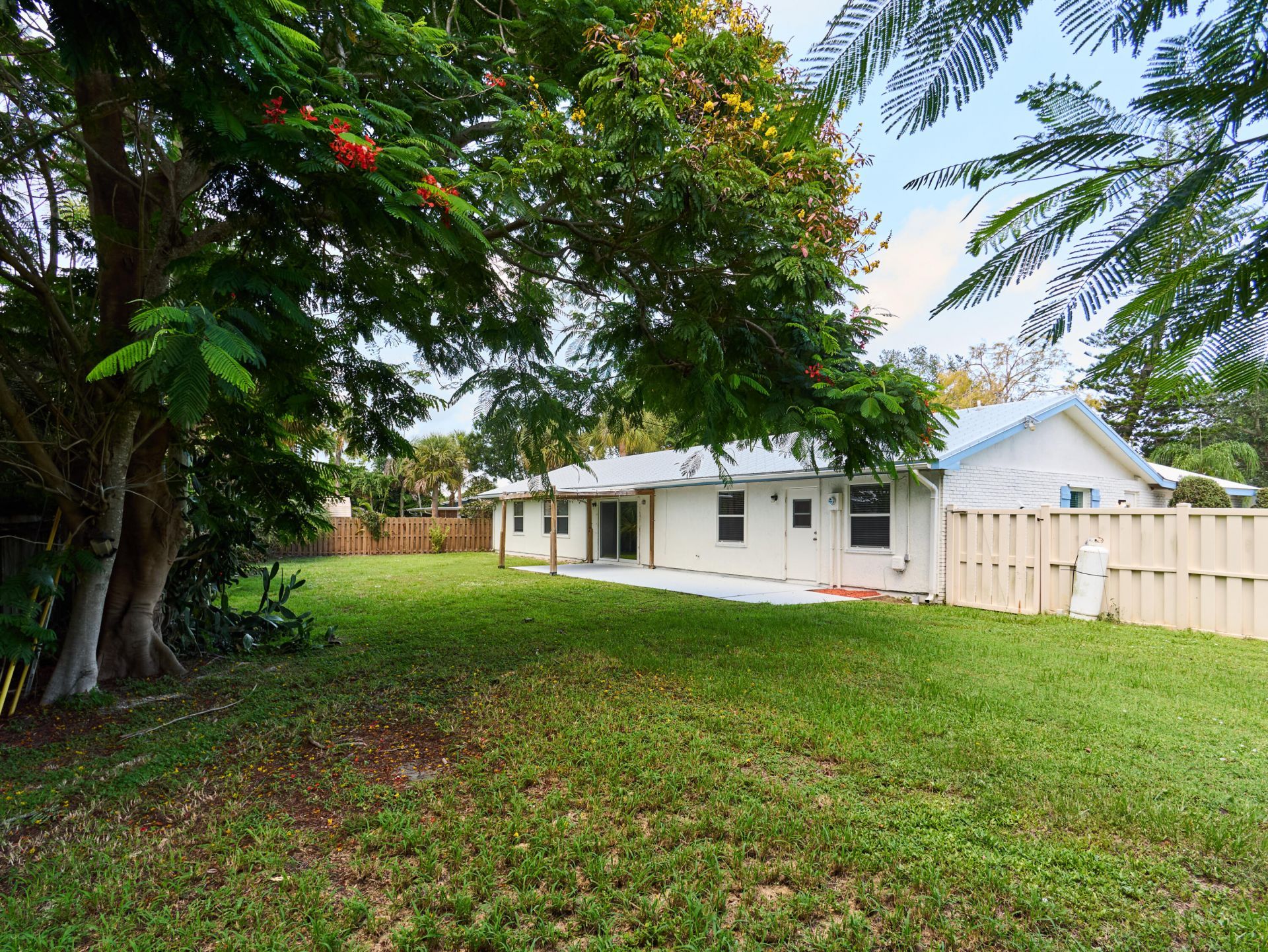 296 SE Wentworth Drive, Stuart, FL 34996 Photo