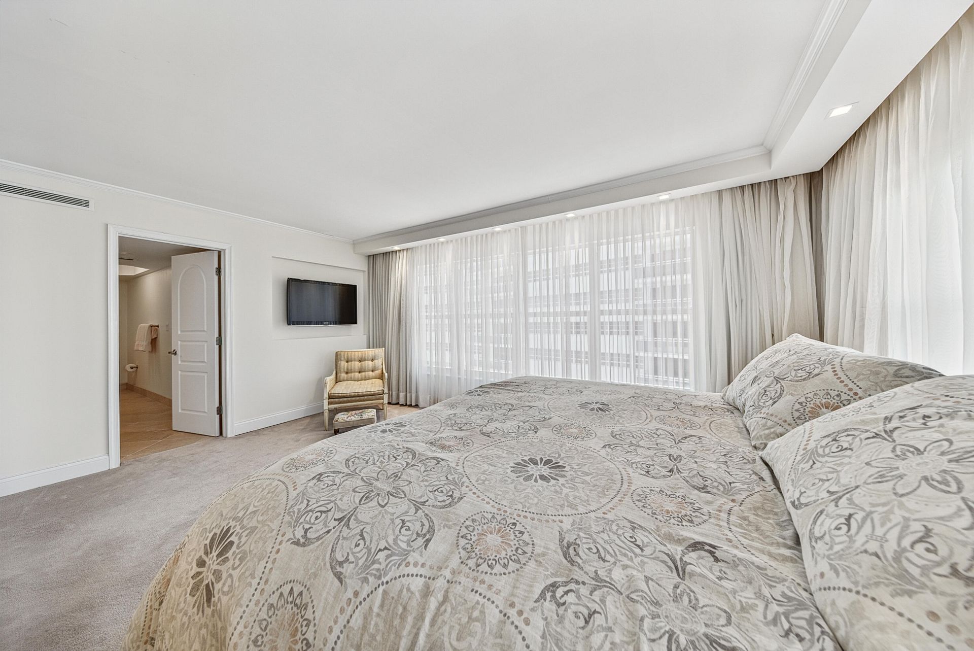 3500 Galt Ocean Drive, Unit 207, Fort Lauderdale, FL 33308 Photo