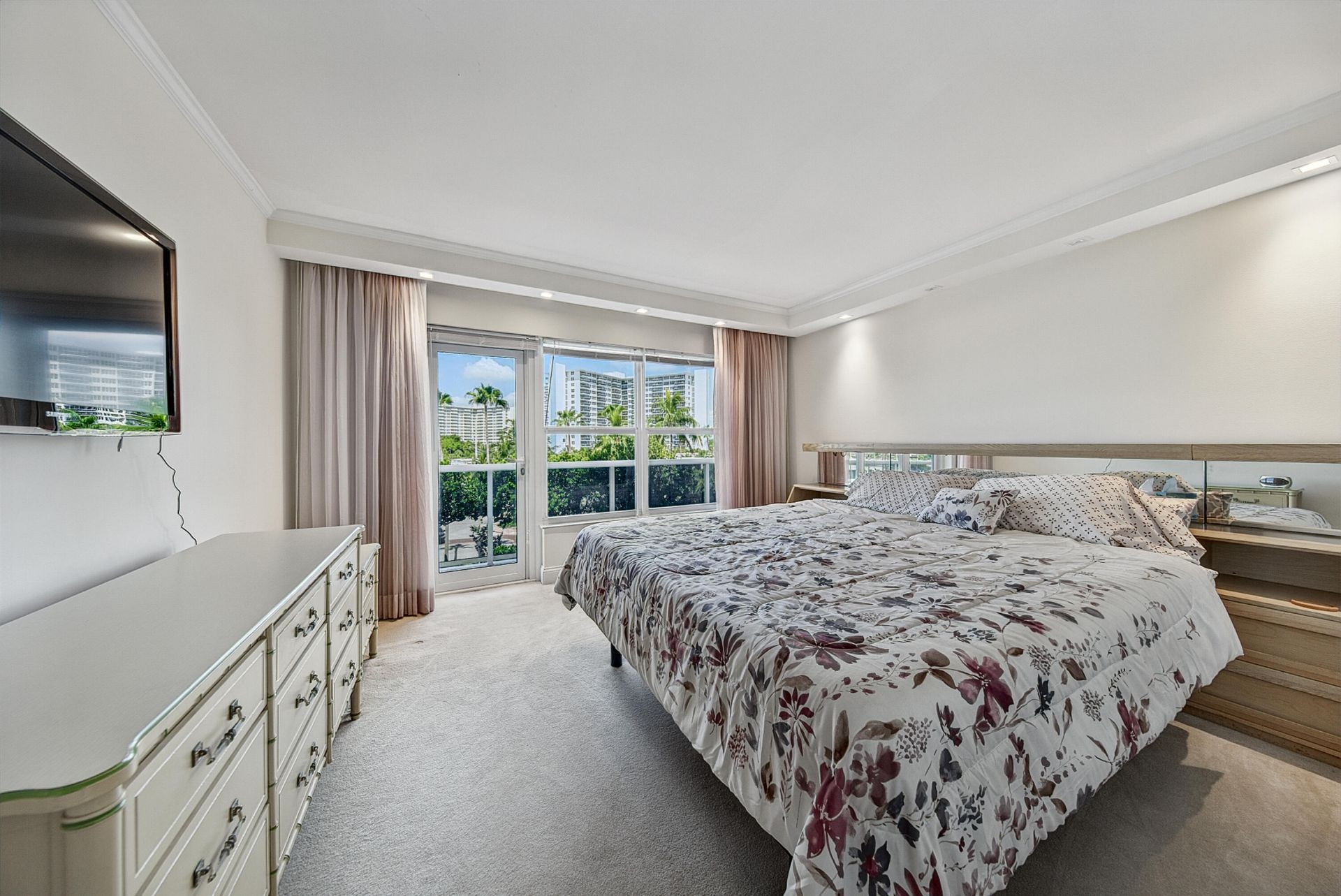 3500 Galt Ocean Drive, Unit 207, Fort Lauderdale, FL 33308 Photo