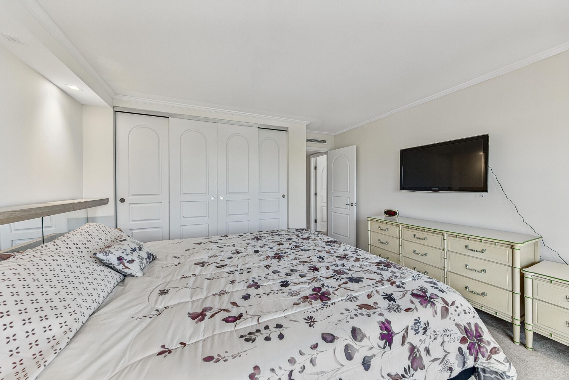 3500 Galt Ocean Drive, Unit 207, Fort Lauderdale, FL 33308 Photo