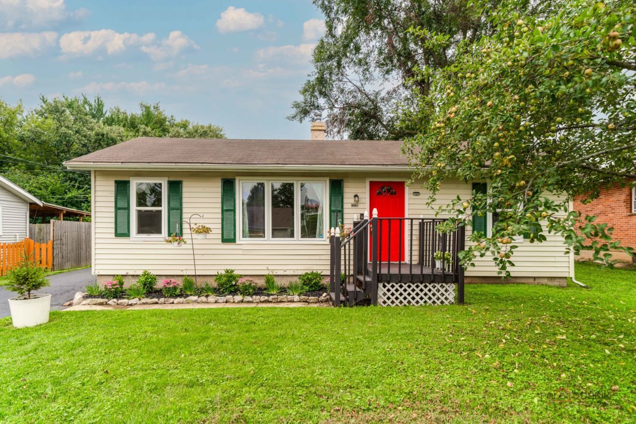 12231 W Bonnie Brook Lane, Beach Park, IL 60087 Main Photo
