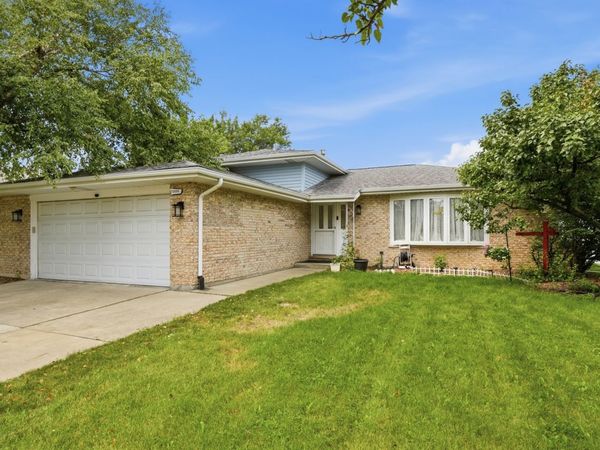 15606 Vista Drive , Oak Forest, IL 60452