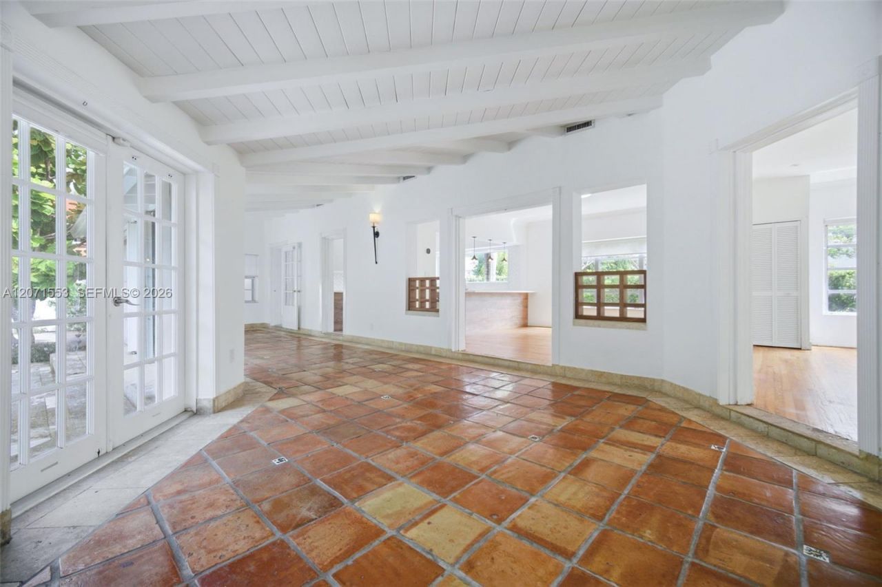2300 S Miami Ave , Unit 2300, Miami, FL 33129 Photo