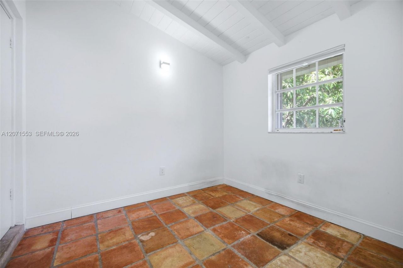 2300 S Miami Ave , Unit 2300, Miami, FL 33129 Photo