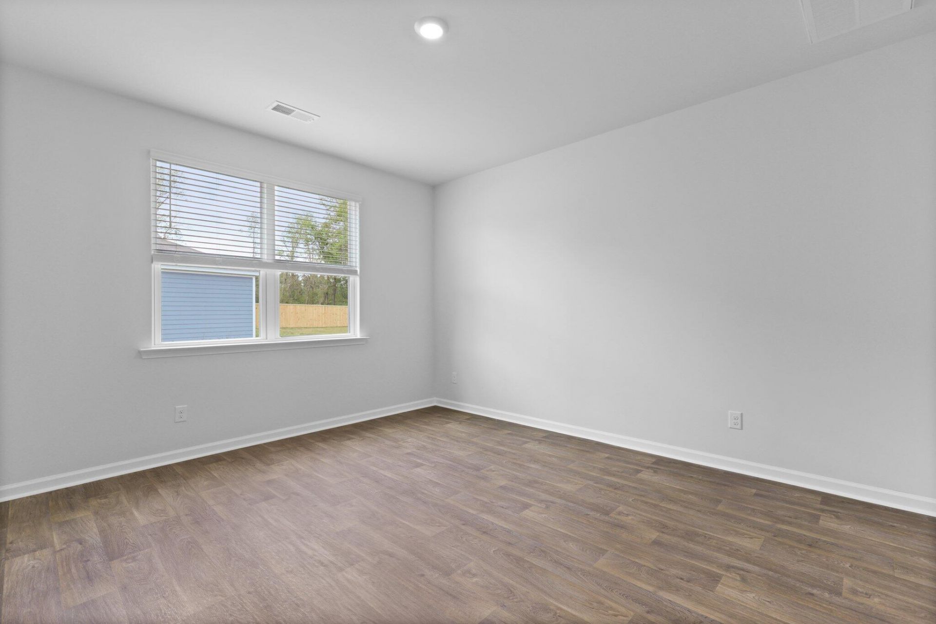 173 Broadstone Drive Photo 27
