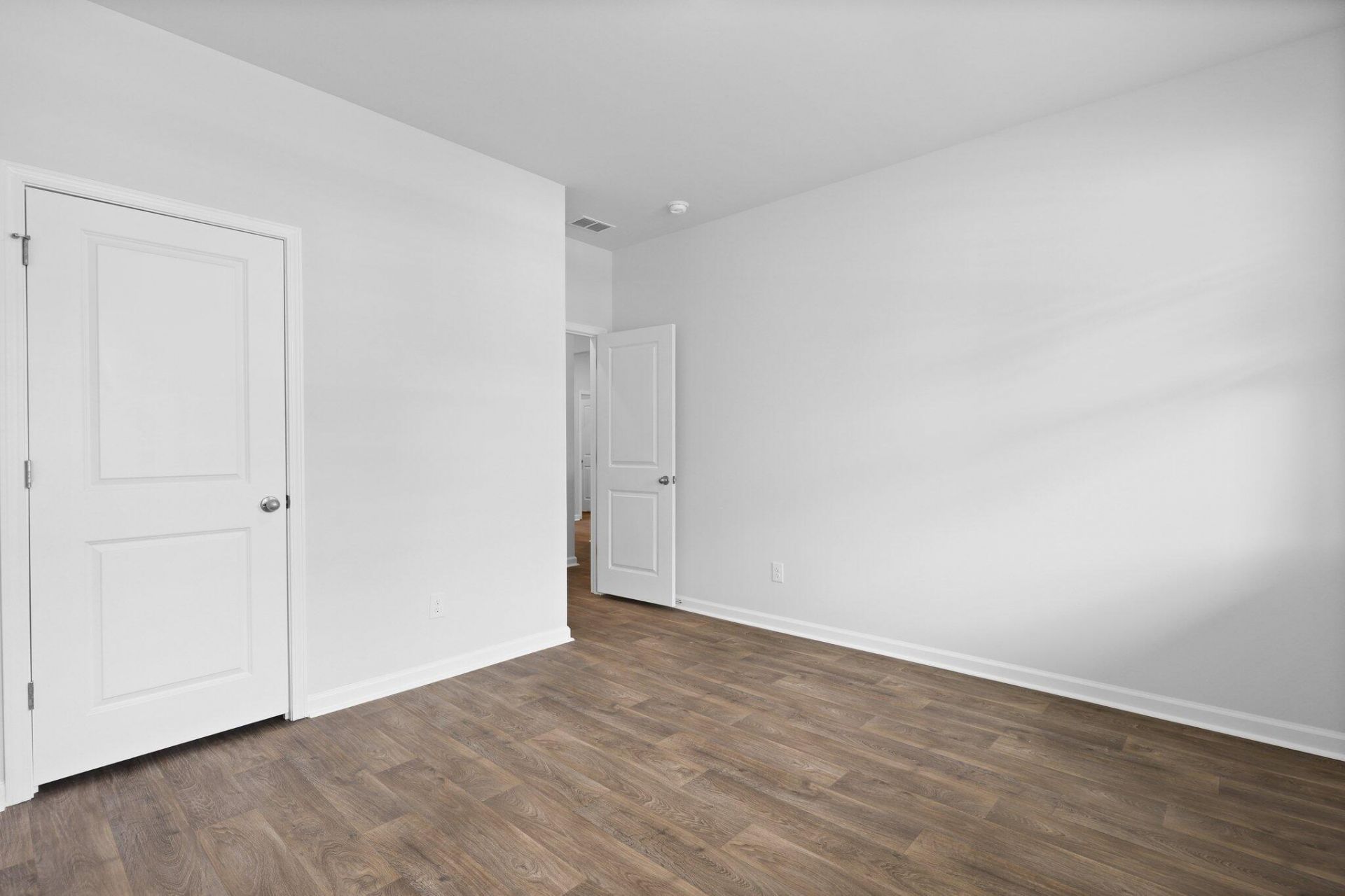 173 Broadstone Drive Photo 33