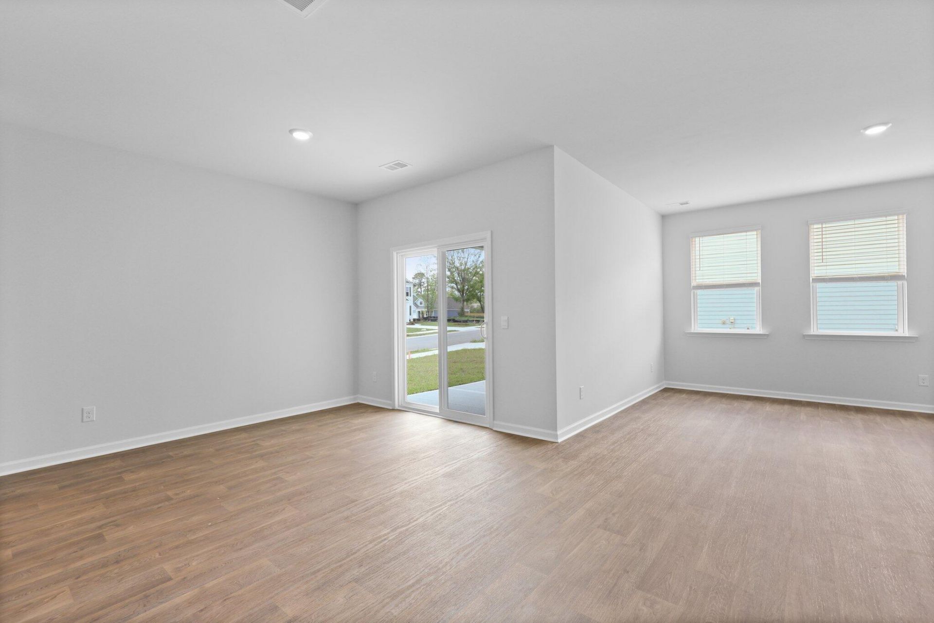 173 Broadstone Drive Photo 6