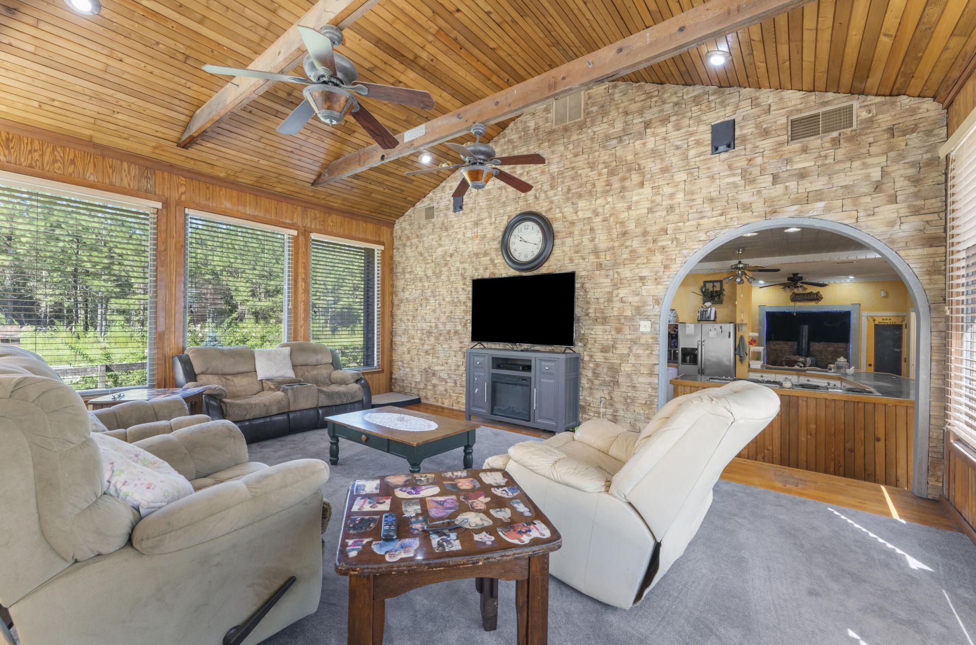 243 Barister Lane Photo 4