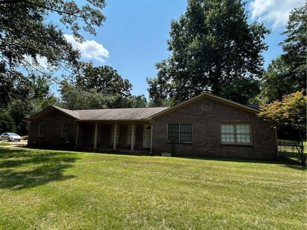 13085 Sand Road, Fosters, AL 35463