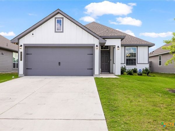 242 Boatright Boulevard , Jarrell, TX 76537