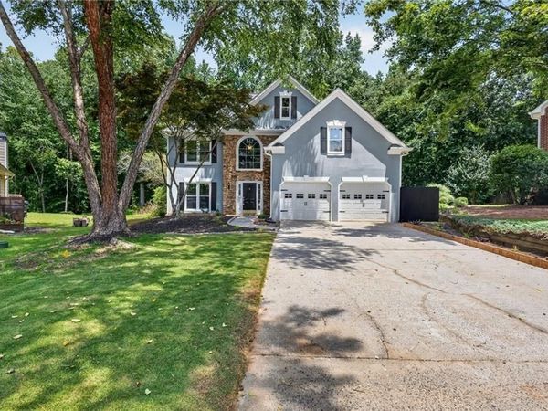 3827 Lance Bluff Court , Duluth, GA 30097