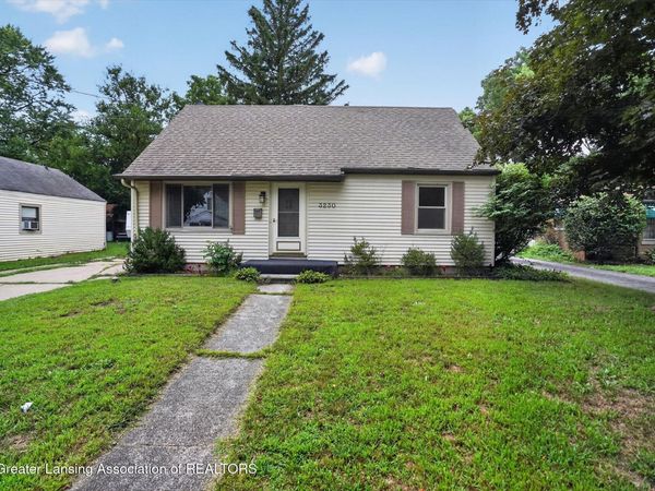 3230 Stabler Street, Lansing, MI 48910