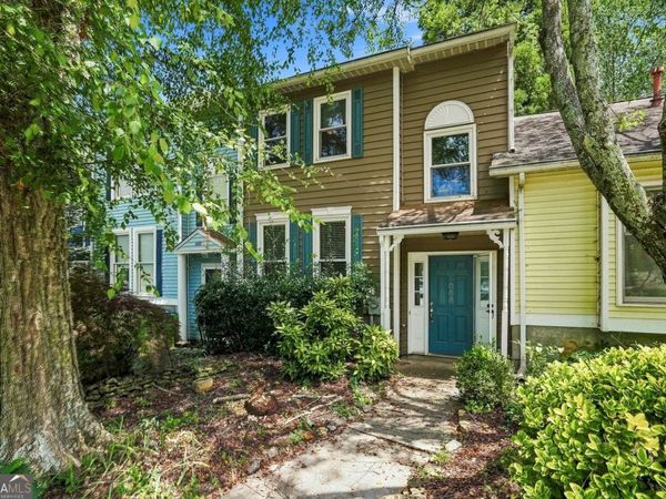 688 Stratford Green, Avondale Est, GA 30002