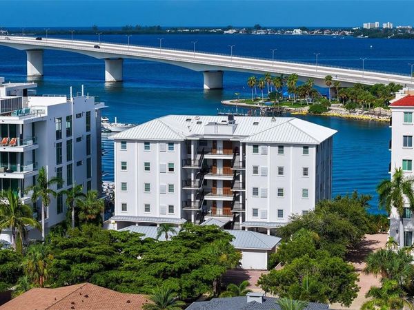 174 GOLDEN GATE POINT, Unit 43, SARASOTA, FL 34236