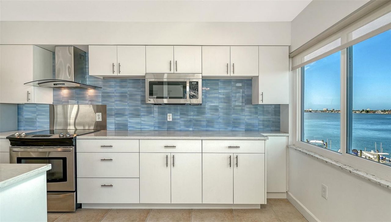 174 Golden Gate Point, Unit 43, Sarasota, FL 34236 Photo