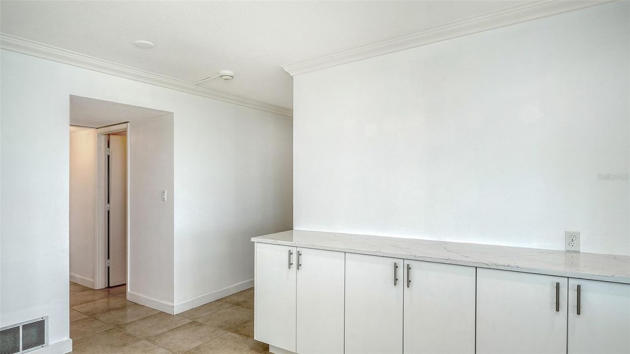 174 Golden Gate Point, Unit 43, Sarasota, FL 34236 Photo