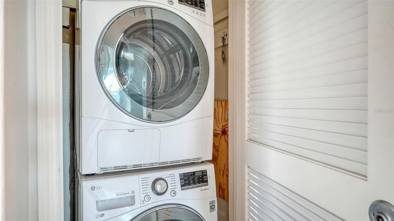 174 Golden Gate Point, Unit 43, Sarasota, FL 34236 Photo