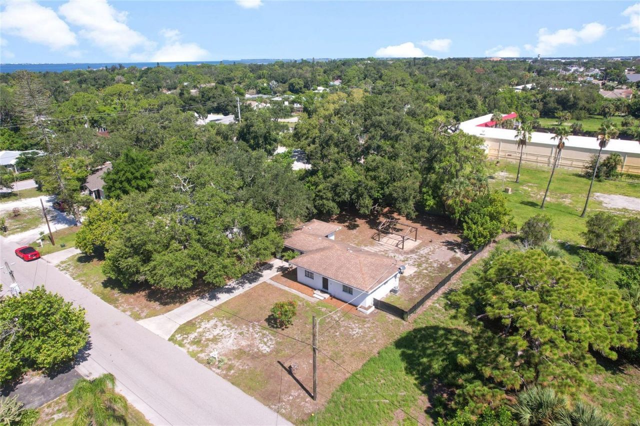 839 42nd Street , Sarasota, FL 34234 Photo