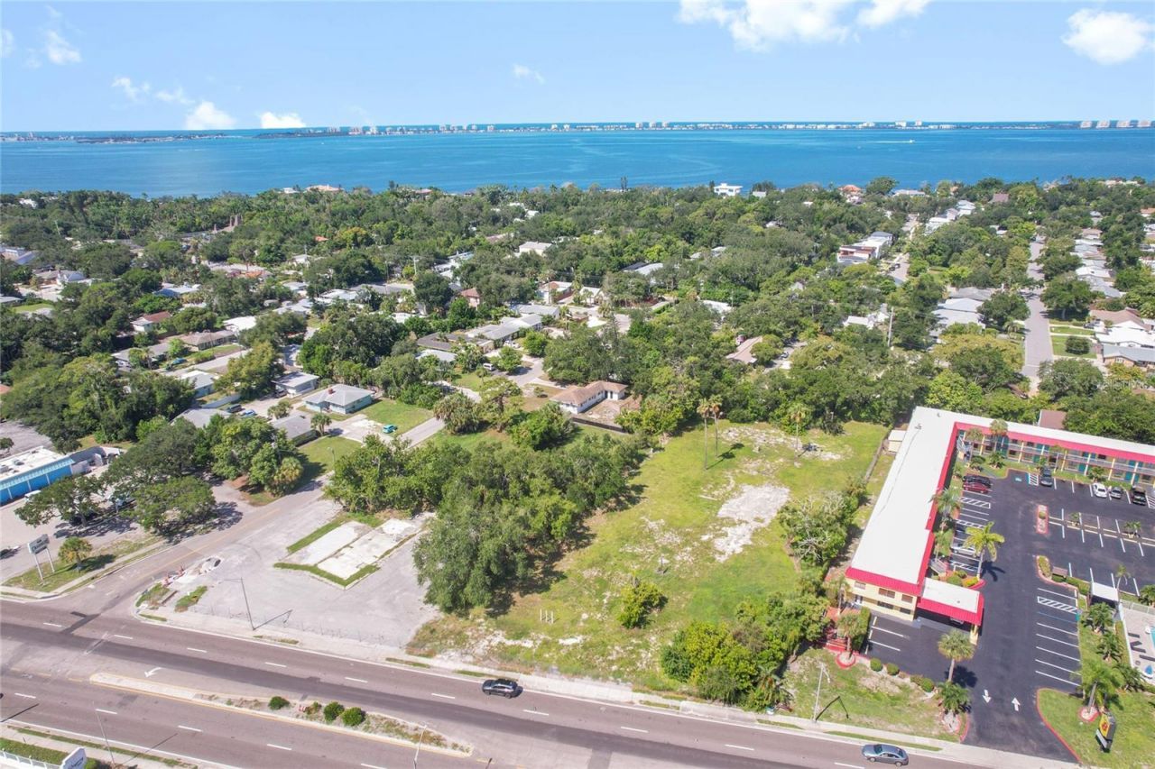 839 42nd Street , Sarasota, FL 34234 Photo