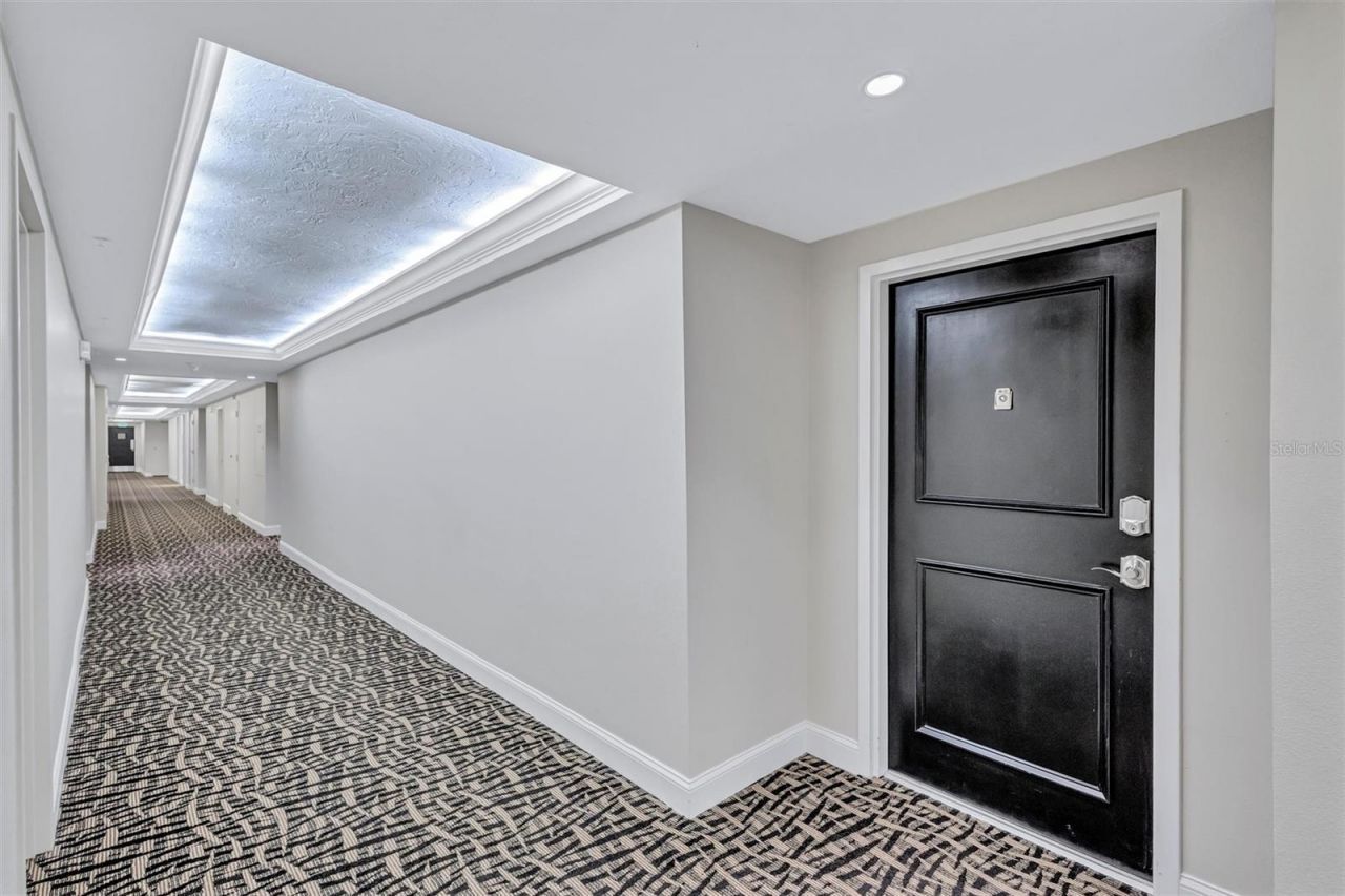 101 S Gulfstream Avenue, Unit 14D, Sarasota, FL 34236 Photo