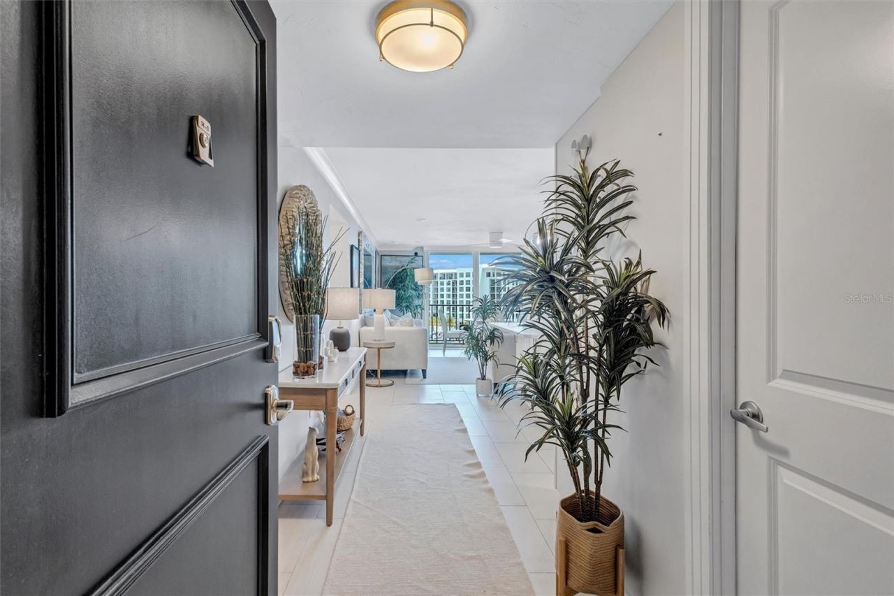 101 S Gulfstream Avenue, Unit 14D, Sarasota, FL 34236 Photo