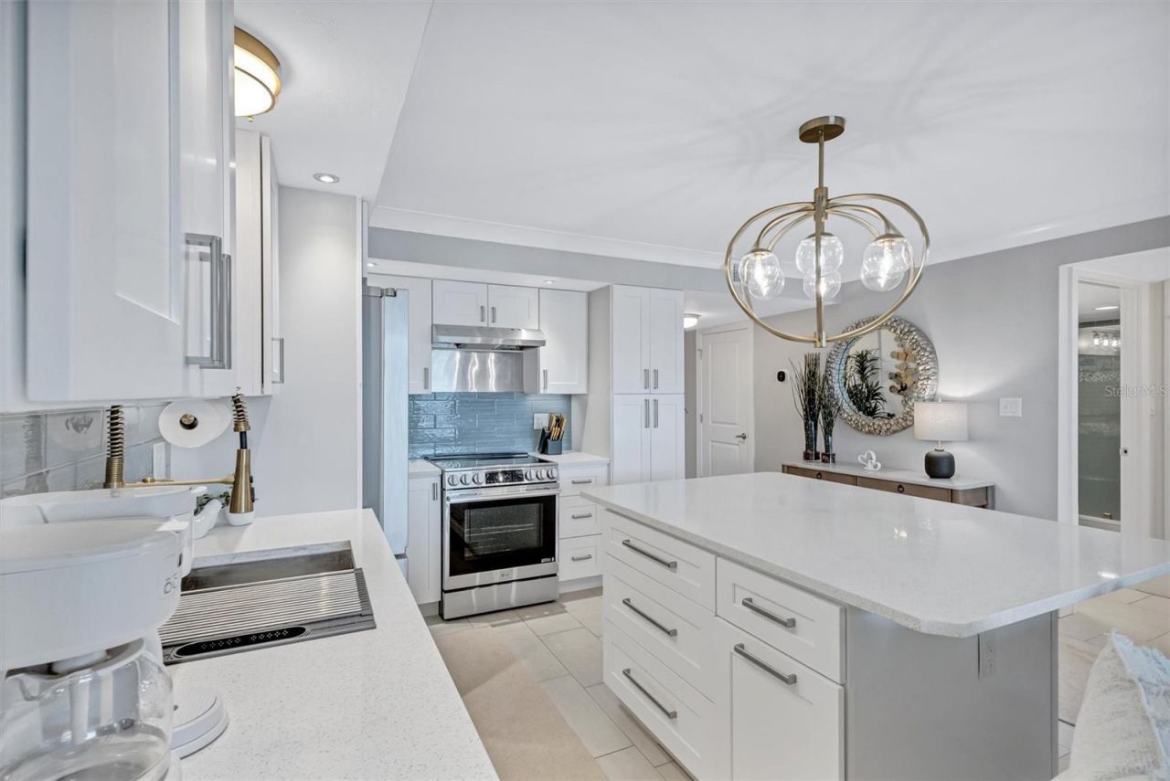 101 S Gulfstream Avenue, Unit 14D, Sarasota, FL 34236 Photo