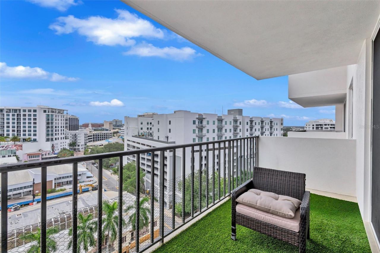 101 S Gulfstream Avenue, Unit 14D, Sarasota, FL 34236 Photo
