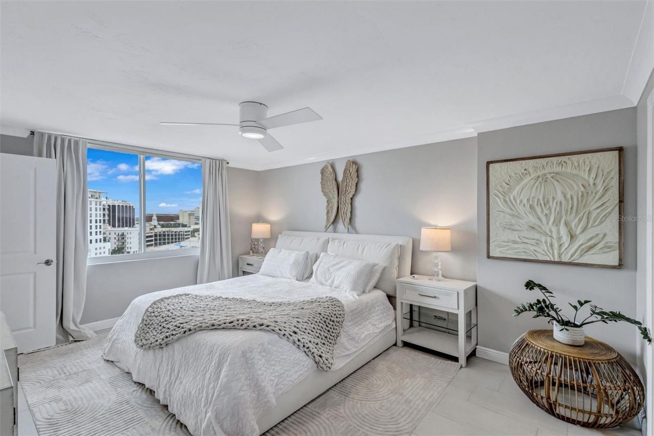 101 S Gulfstream Avenue, Unit 14D, Sarasota, FL 34236 Photo