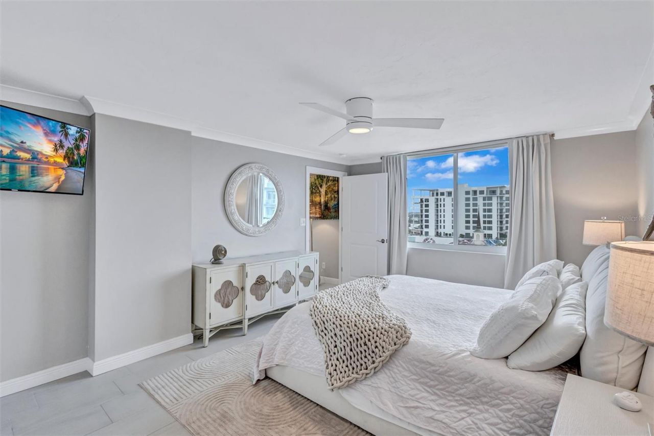 101 S Gulfstream Avenue, Unit 14D, Sarasota, FL 34236 Photo