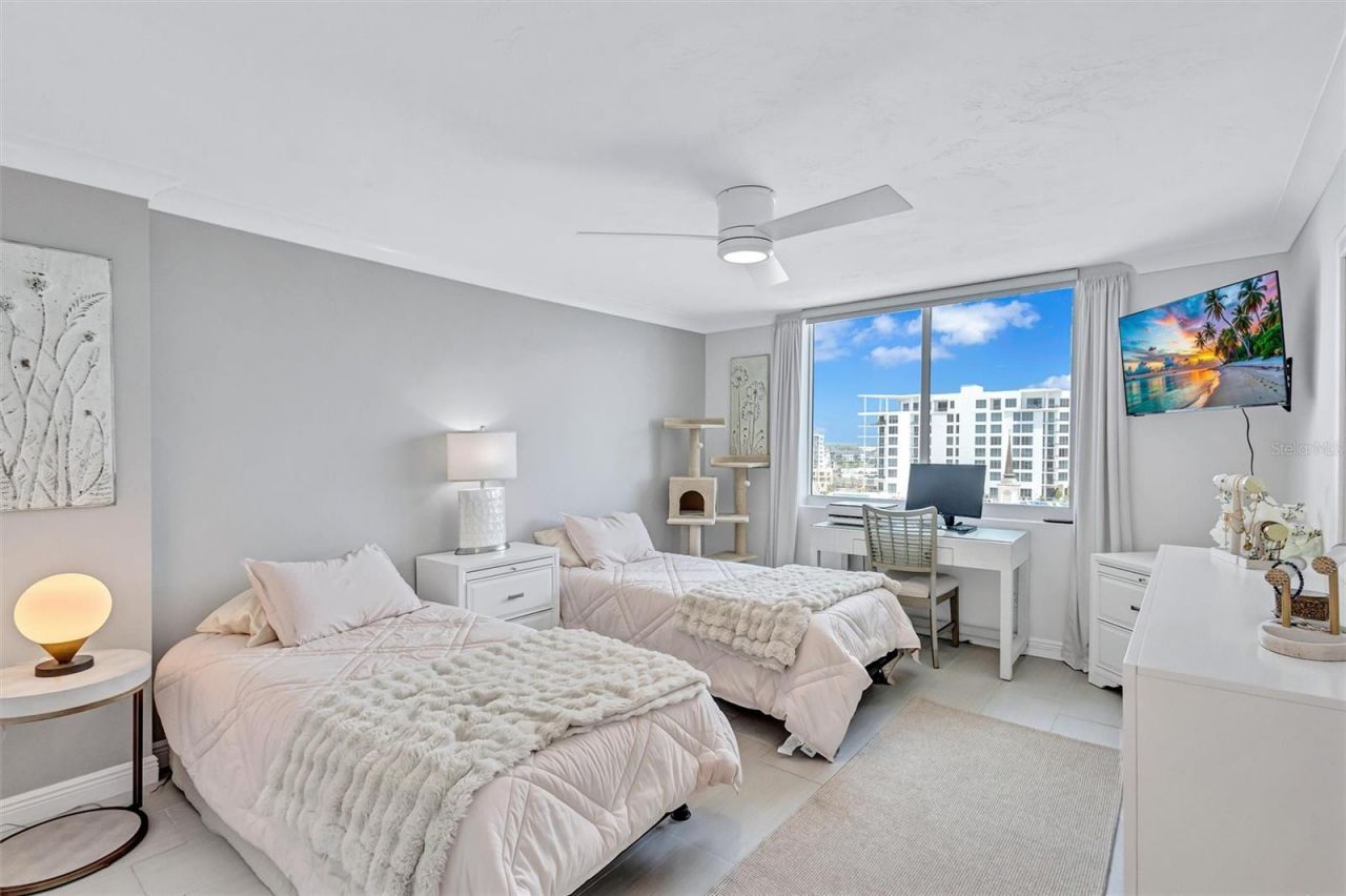 101 S Gulfstream Avenue, Unit 14D, Sarasota, FL 34236 Photo