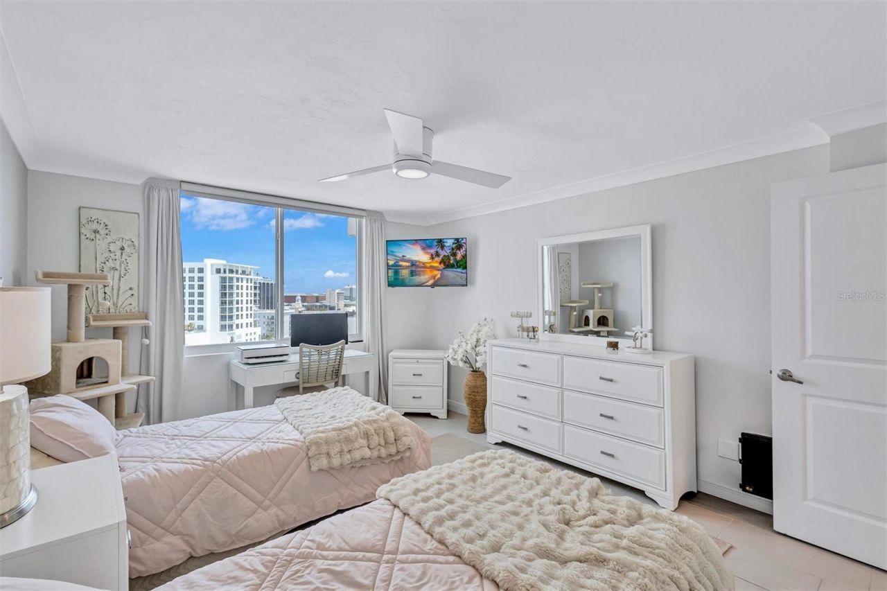 101 S Gulfstream Avenue, Unit 14D, Sarasota, FL 34236 Photo