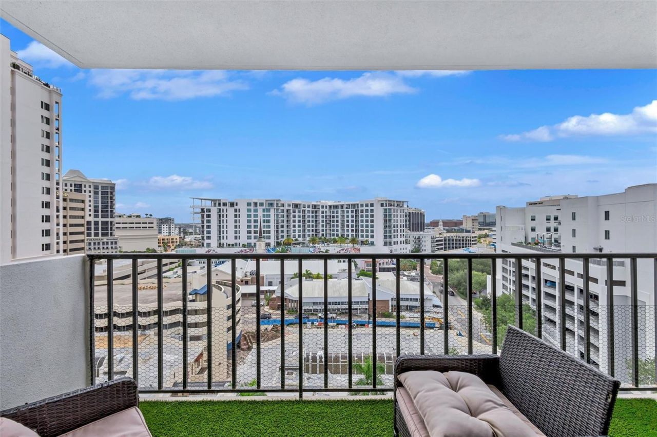 101 S Gulfstream Avenue, Unit 14D, Sarasota, FL 34236 Photo