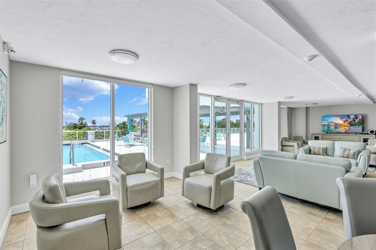 101 S Gulfstream Avenue, Unit 14D, Sarasota, FL 34236 Photo