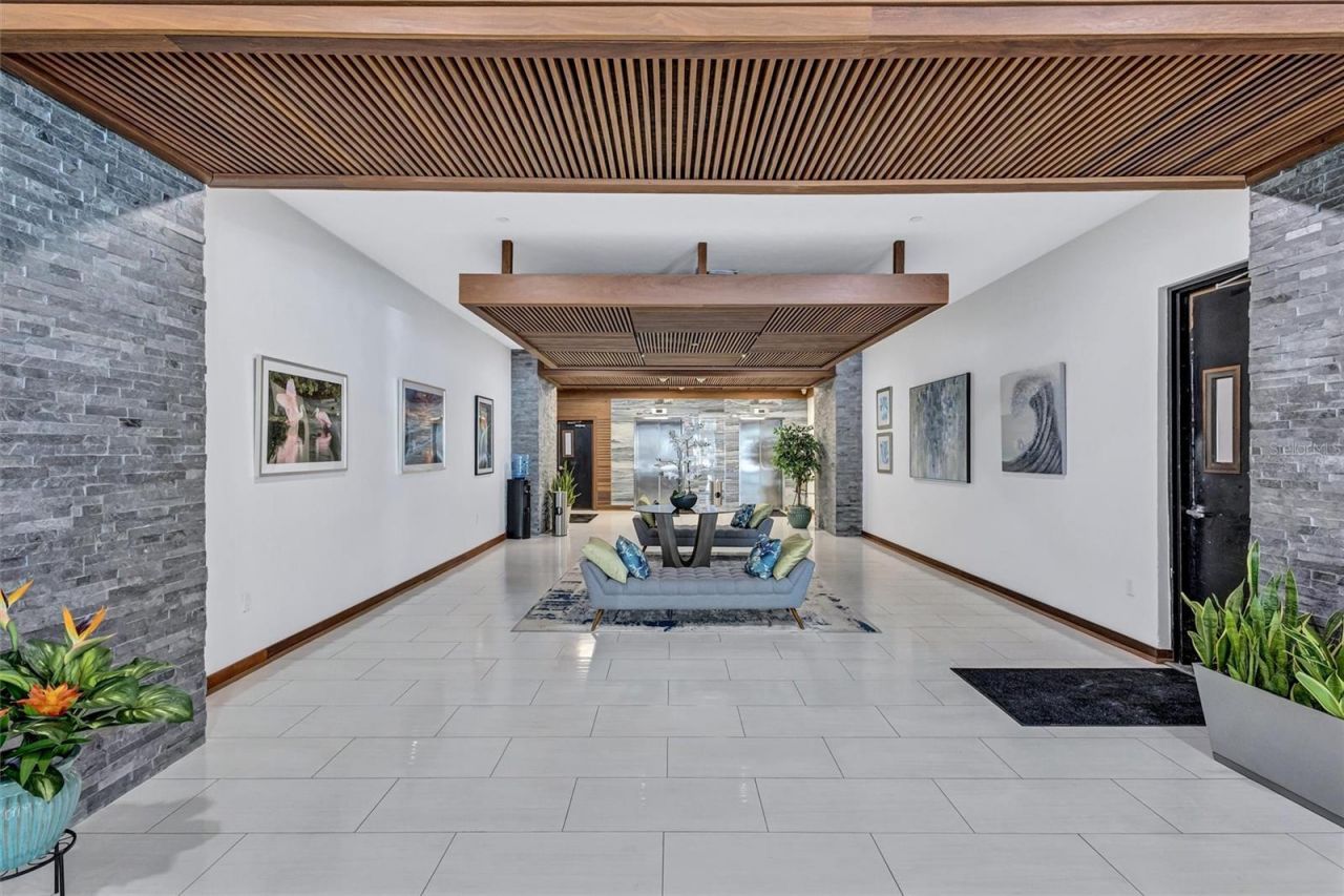 101 S Gulfstream Avenue, Unit 14D, Sarasota, FL 34236 Photo
