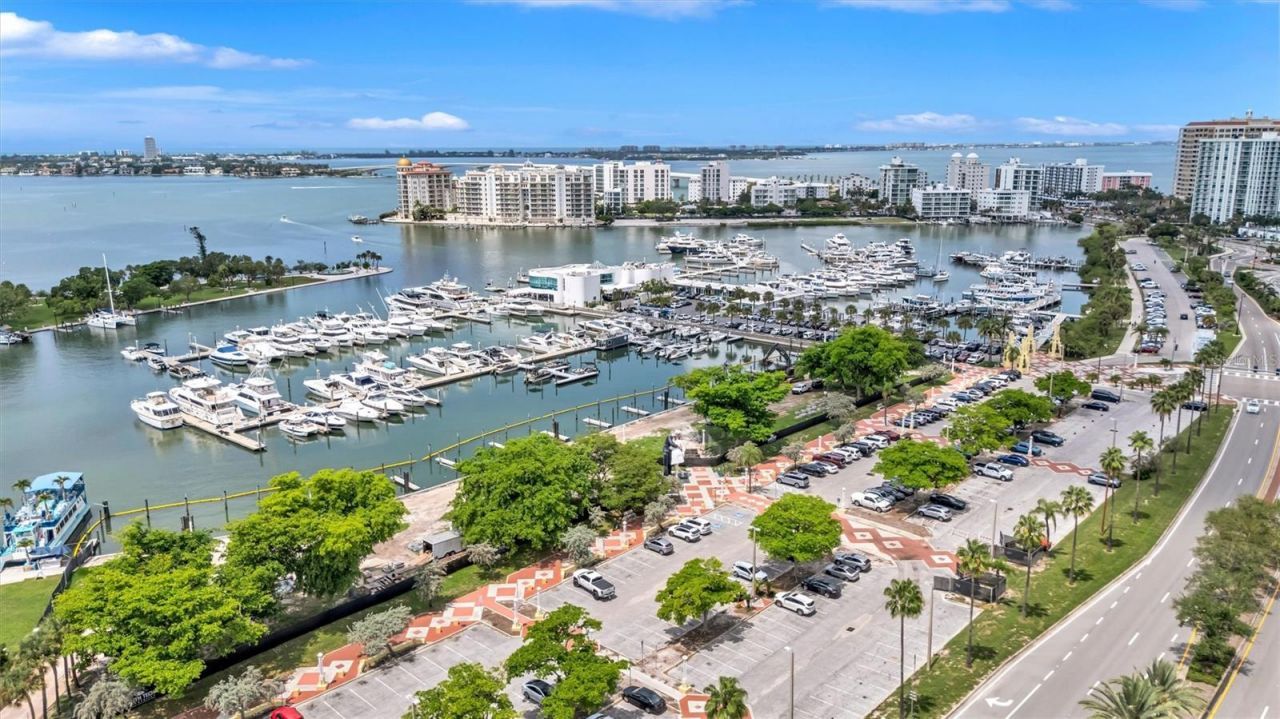 101 S Gulfstream Avenue, Unit 14D, Sarasota, FL 34236 Photo