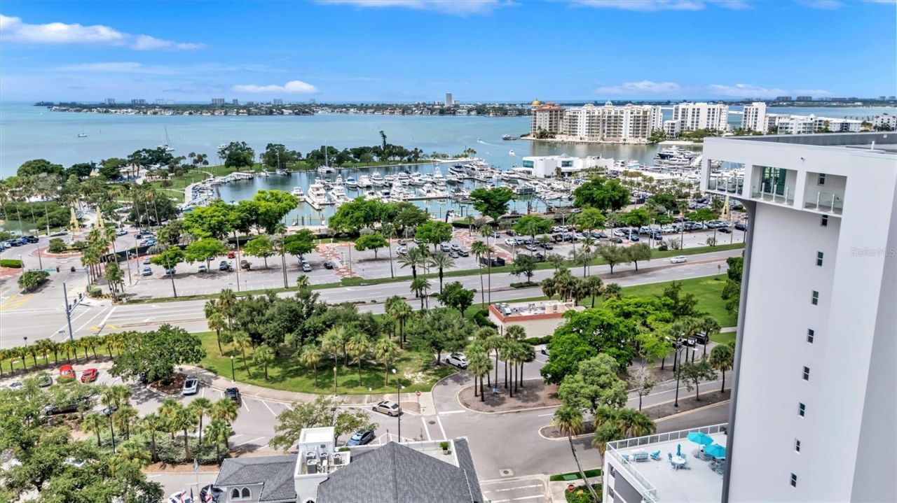 101 S Gulfstream Avenue, Unit 14D, Sarasota, FL 34236 Photo