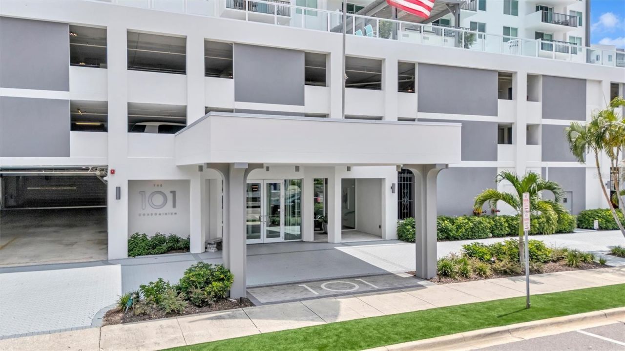 101 S Gulfstream Avenue, Unit 14D, Sarasota, FL 34236 Photo