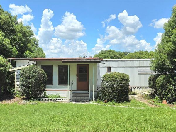 33600 ISABELLE DRIVE , WESLEY CHAPEL, FL 33543