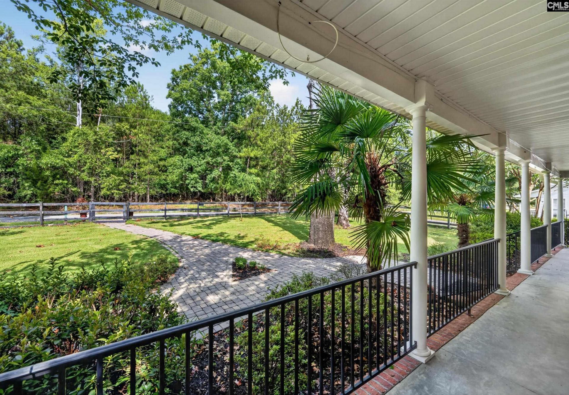 432 Lakeshore Drive  Photo 10