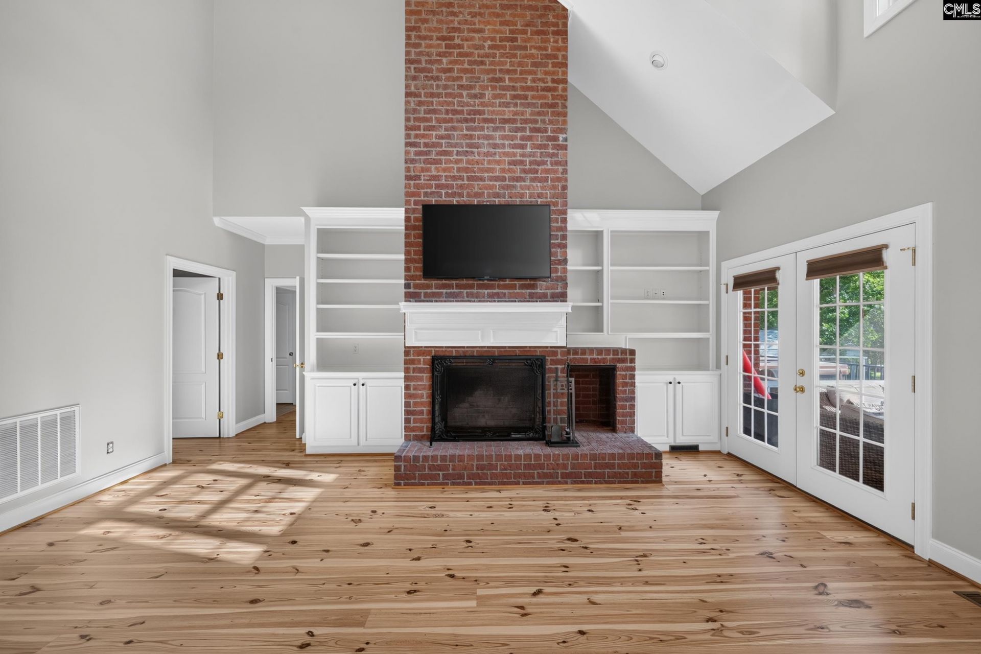432 Lakeshore Drive  Photo 17