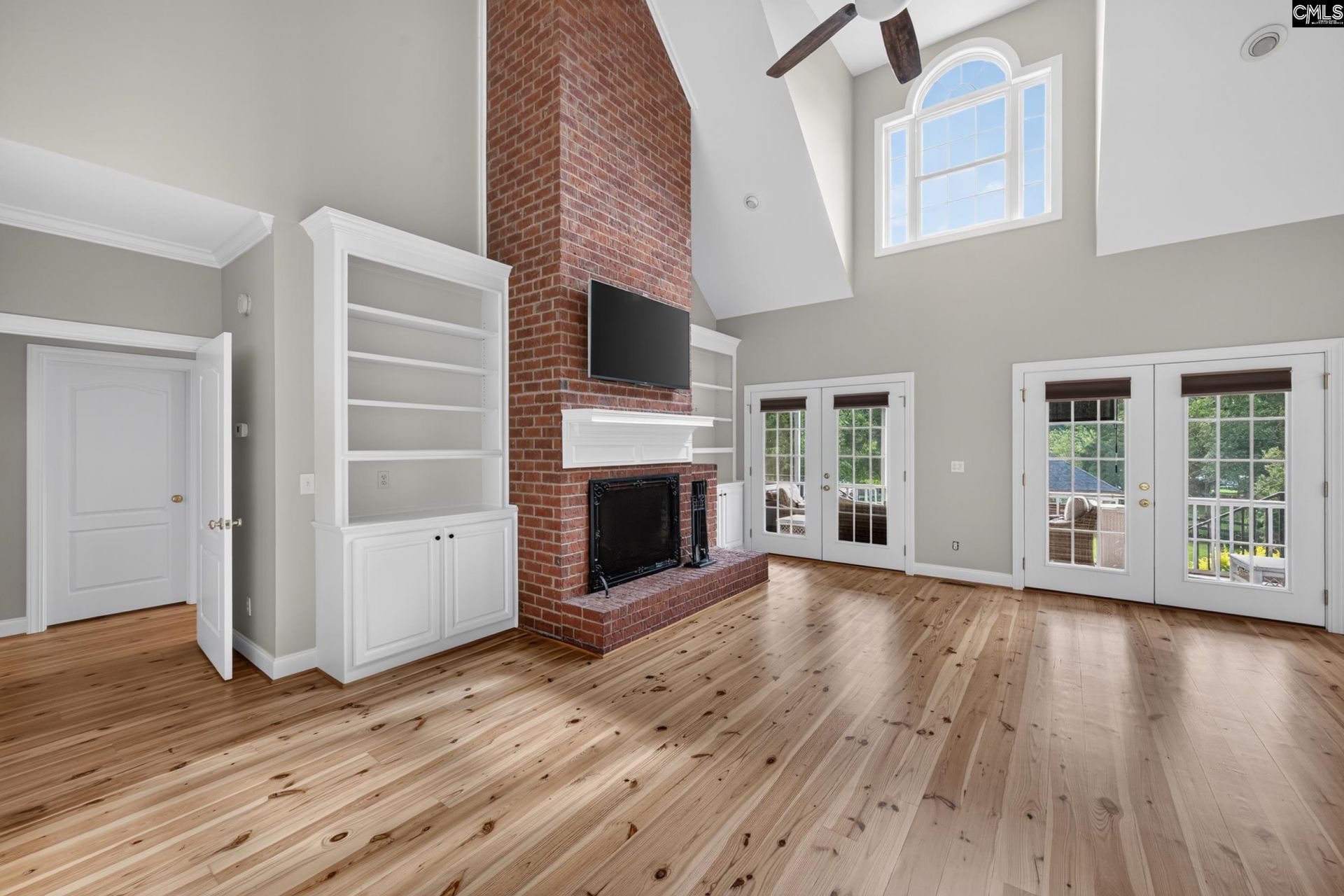 432 Lakeshore Drive  Photo 18
