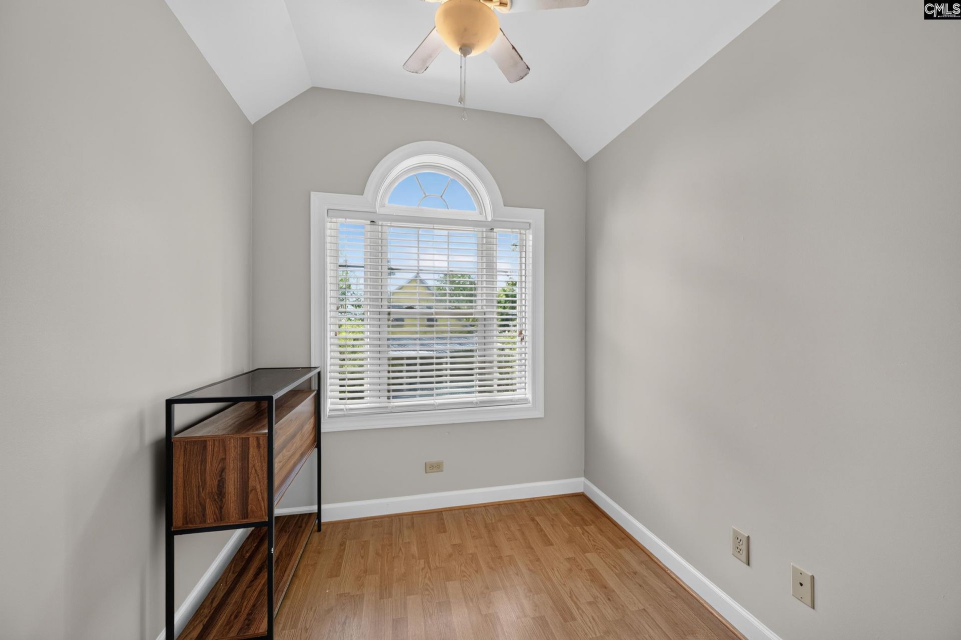 432 Lakeshore Drive  Photo 37