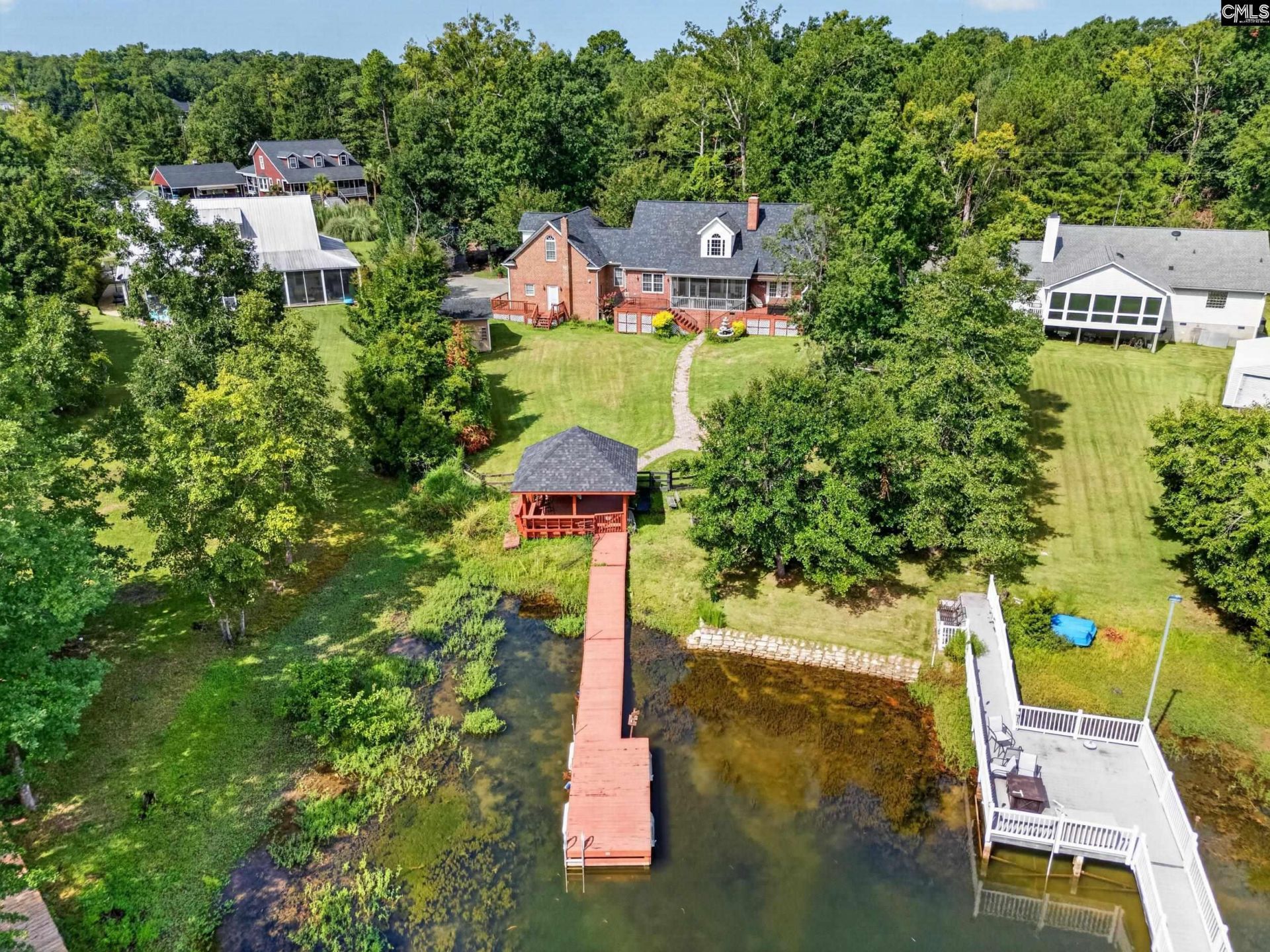 432 Lakeshore Drive  Photo 4