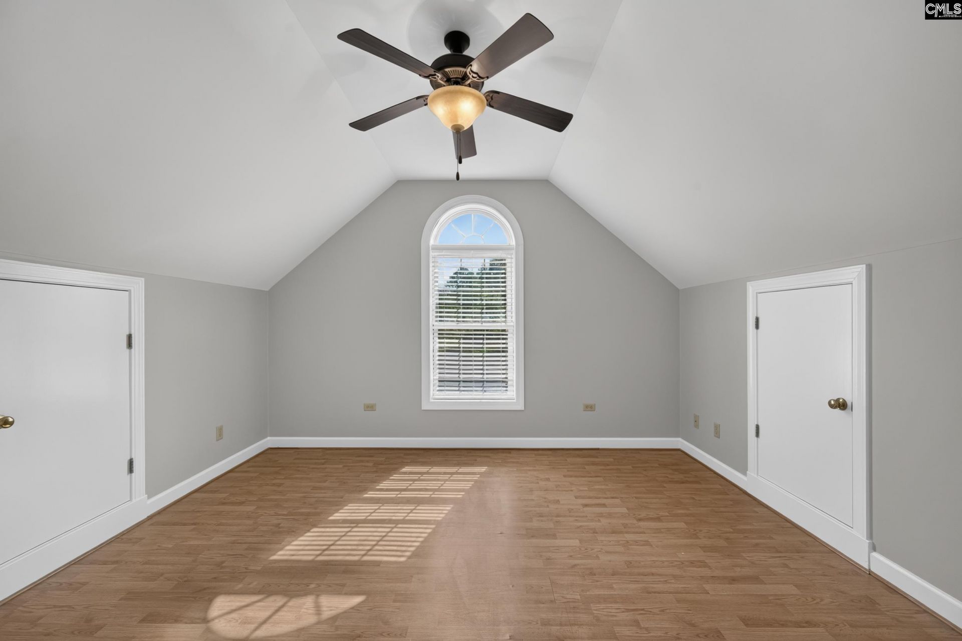 432 Lakeshore Drive  Photo 44