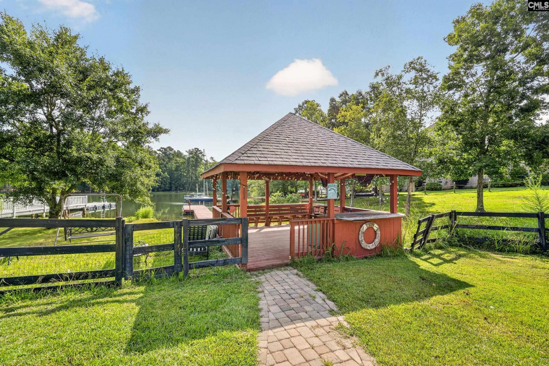 432 Lakeshore Drive  Photo 59