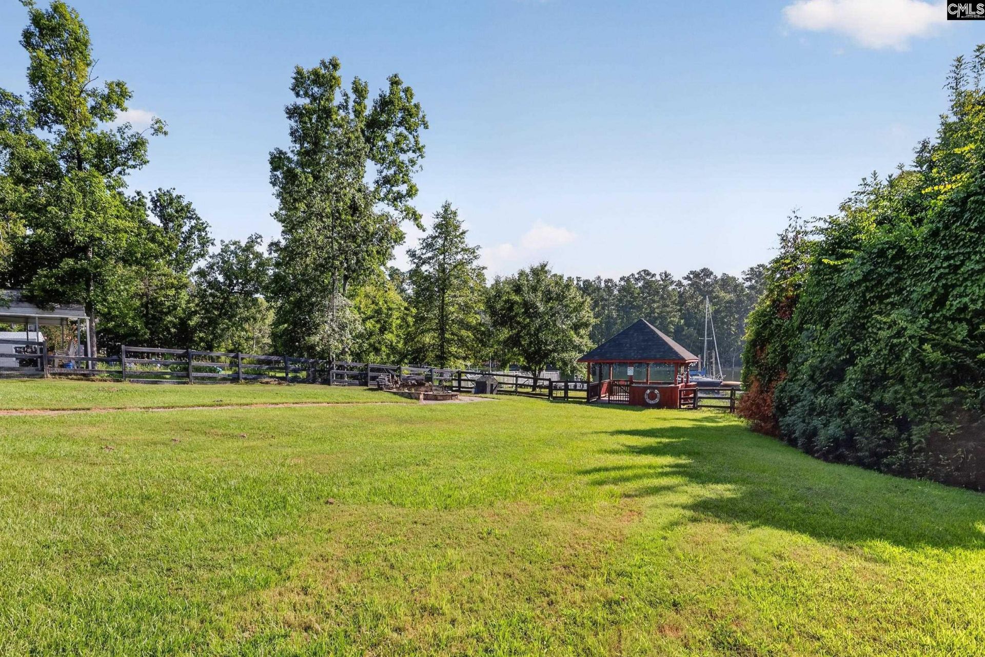 432 Lakeshore Drive  Photo 59