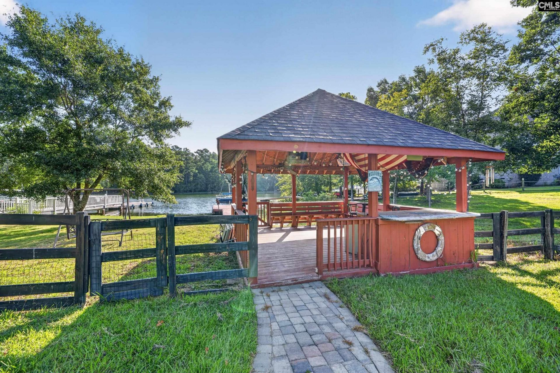 432 Lakeshore Drive  Photo 61
