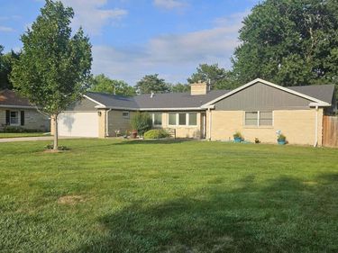 23 Arbor Heights Drive, York, NE 68467