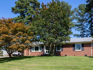 104 Stark Circle N, Wilson, NC 27893